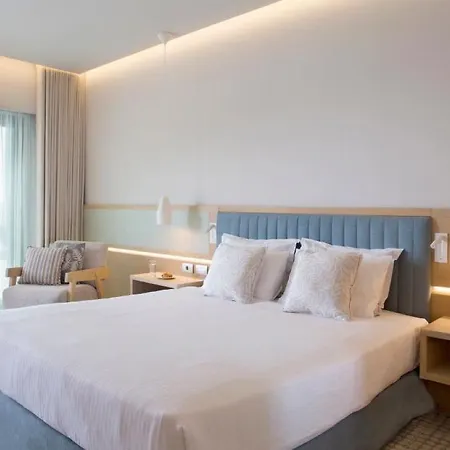 Ammoa Luxury & Hotel 5*
