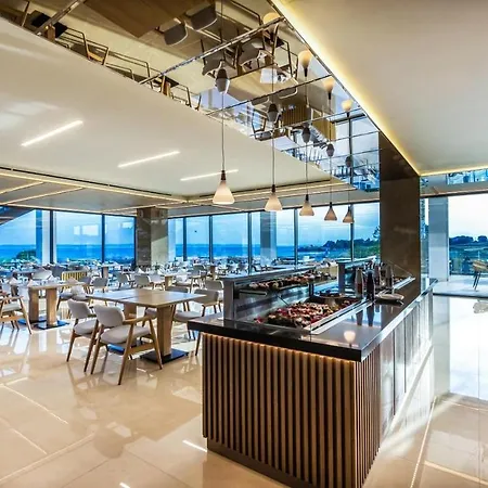 Ammoa Luxury & Hotel 5*