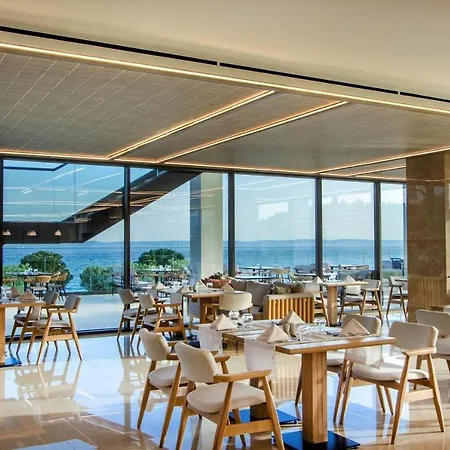 Ammoa Luxury & Hotel